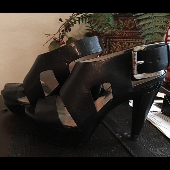 Michael Kors Heels. Black - Picture 1 of 6